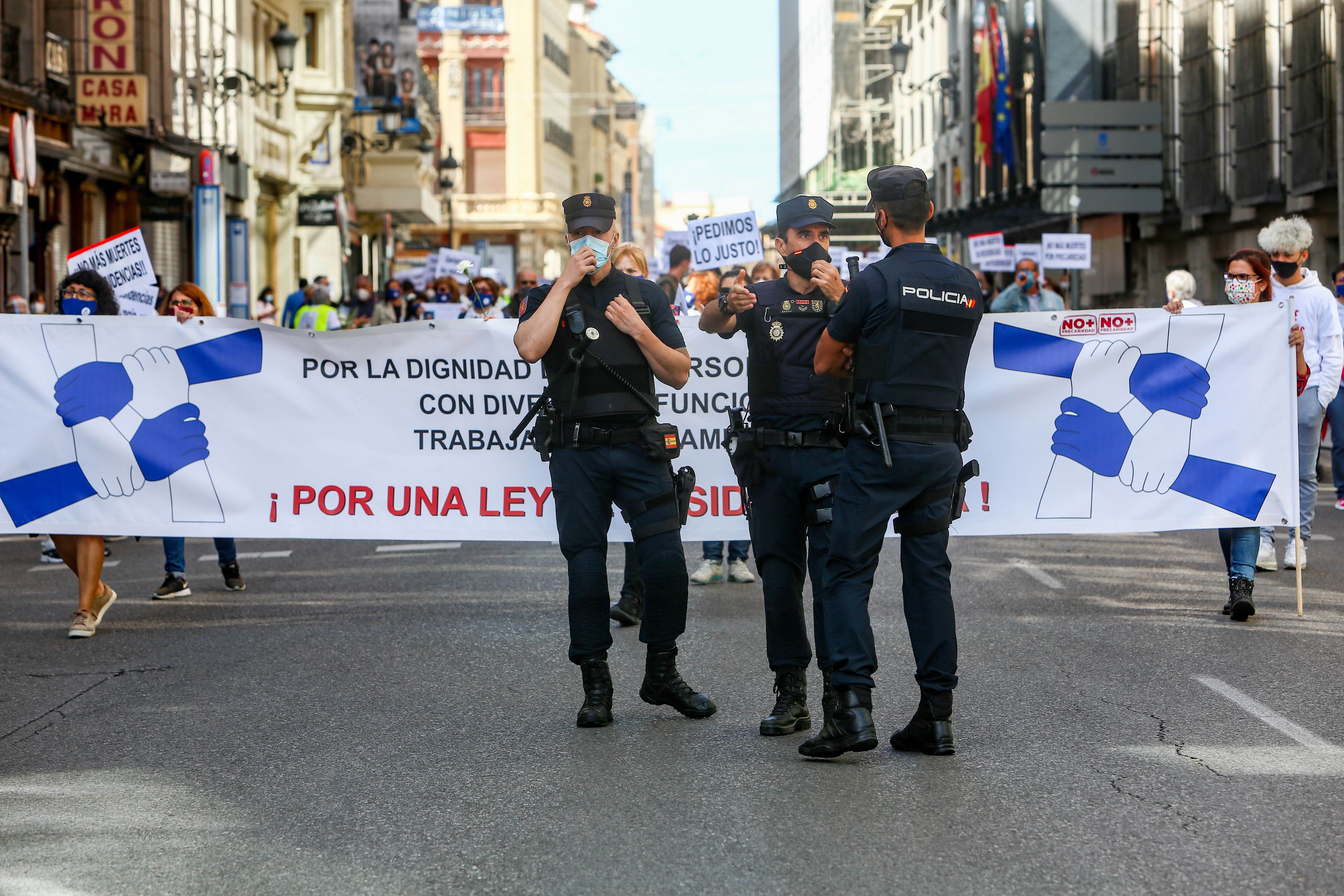 La Fiscalía de Valencia pide crear un cuerpo de la Policía que proteja a los mayores de residencias