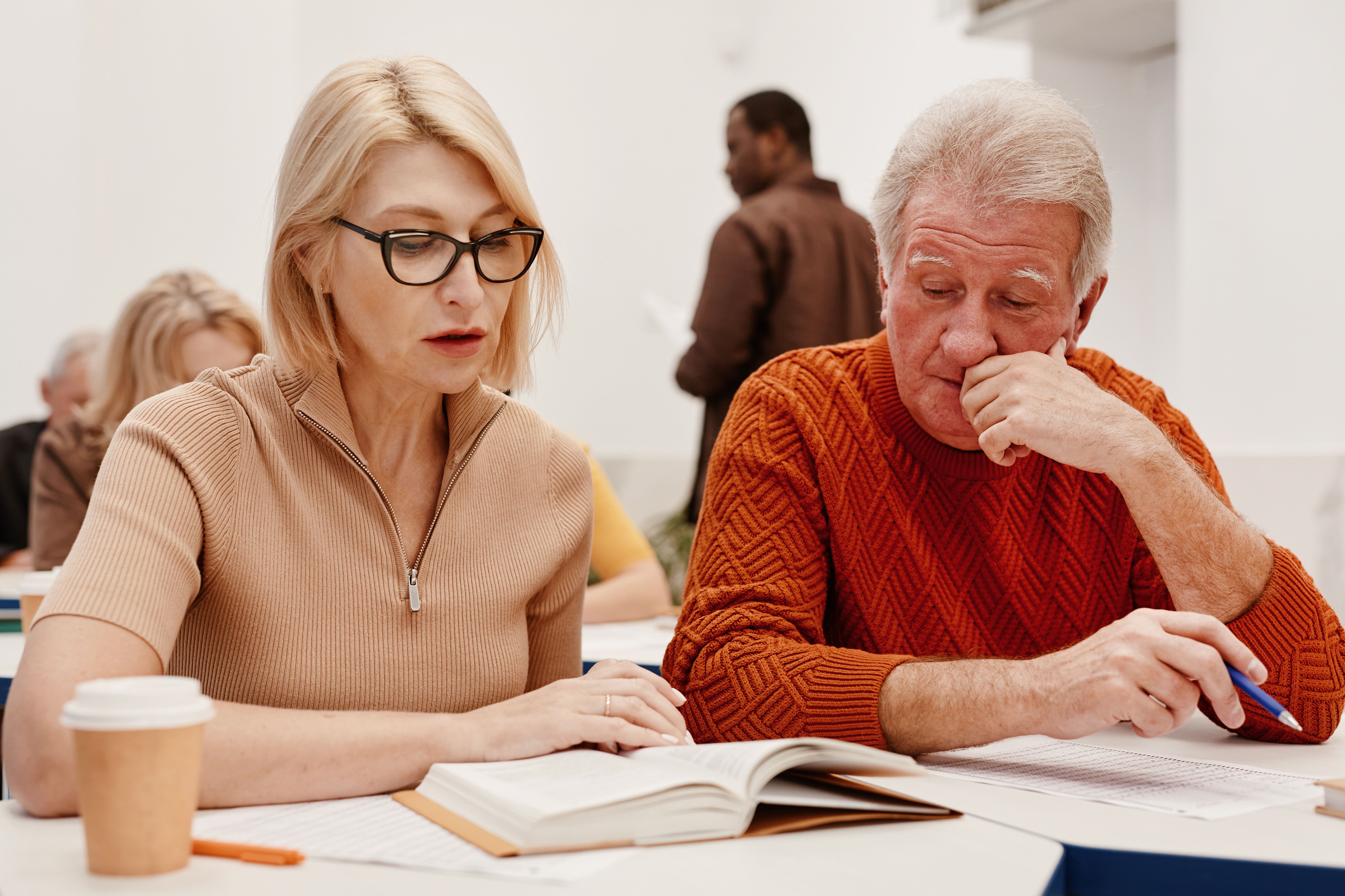 La UNED lanza más de 20 cursos dirigidos a mayores de 50 años