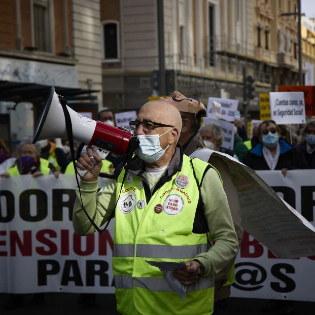 Los pensionistas salen a la calle por la subida con el IPC real: "La jubilación no es un regalo"
