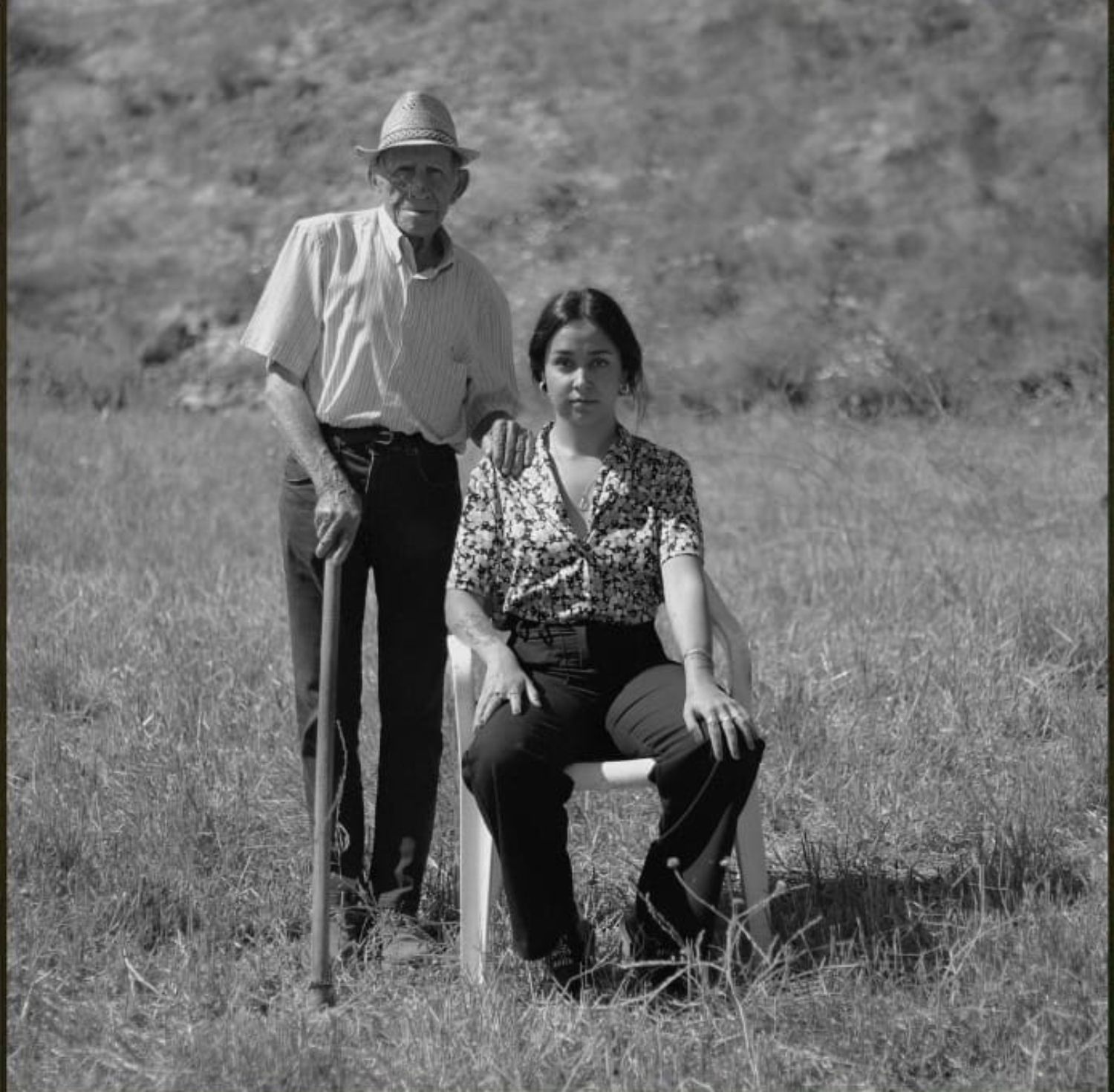 Retrata a su abuelo para que su historia perdure: "Las personas mayores posan con la verdad". Foto: Instagram