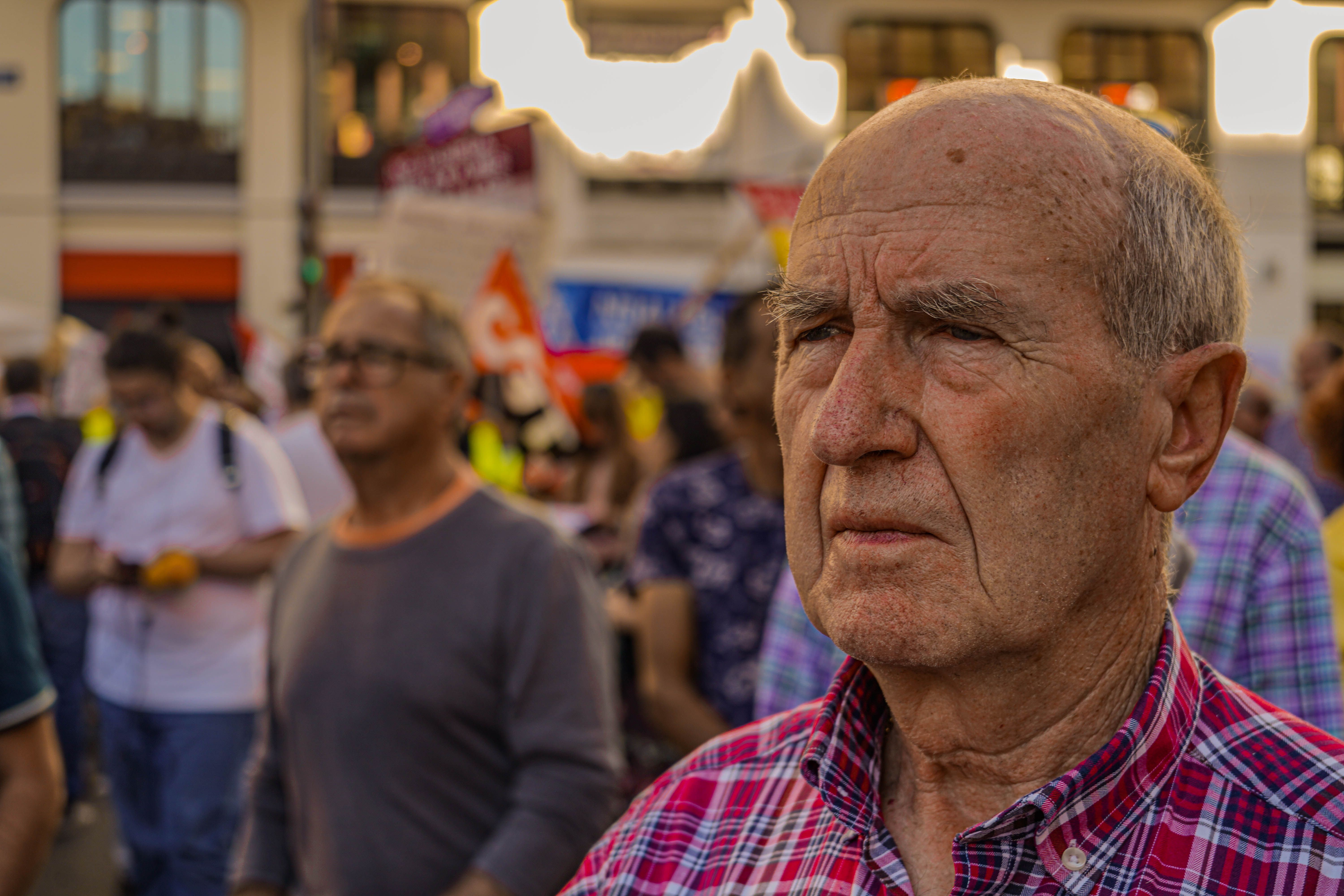 464€: todo lo que se puede sacar al mes de un plan de pensiones tras el hachazo fiscal. Foto: Álvaro Ríos y Pablo Recio