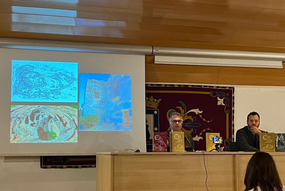 Miguel Sobrino cierra la trilogía sobre patrimonio histórico con el libro "Castillos y murallas" Miguel Sobrino cierra la trilogía sobre patrimonio histórico con el libro "Castillos y murallas"