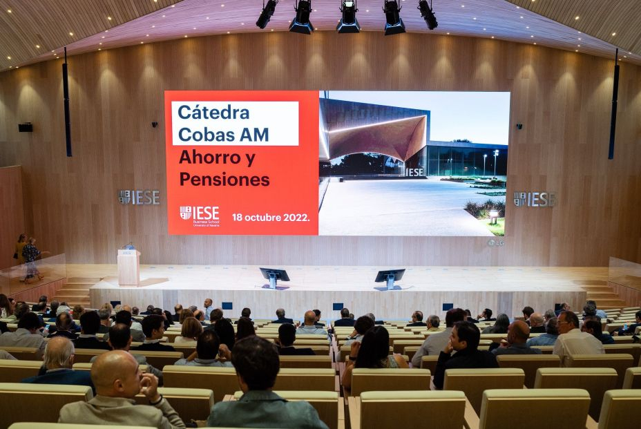 Presentación de la Cátedra Cobas AM sobre ahorro y pensiones.