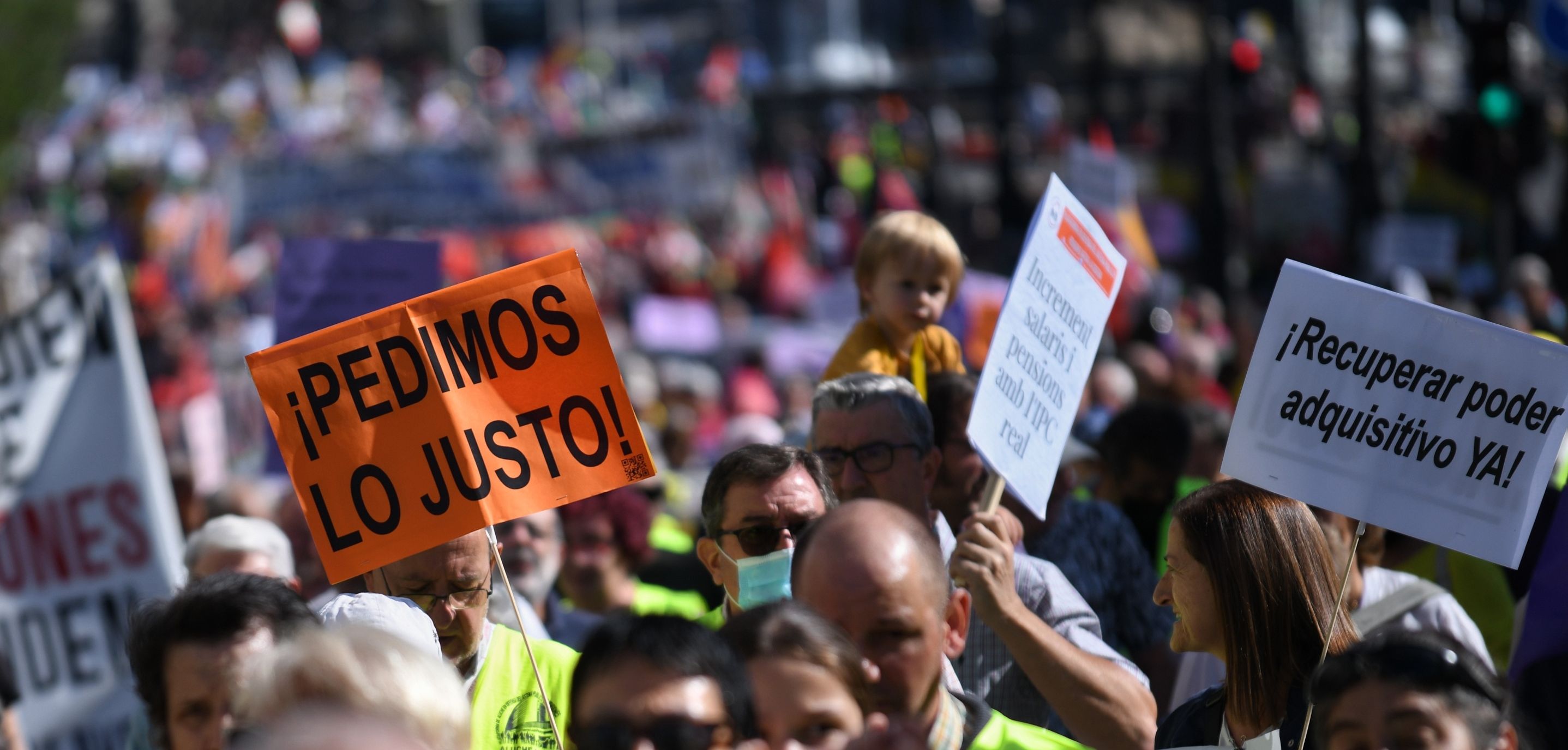 ¿Riesgo de conflicto entre generaciones por las pensiones? Los expertos lo descartan