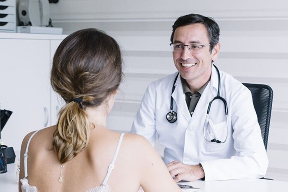 Mantener el mismo médico de familia durante 15 años disminuye la mortalidad hasta un 25%, bigstock Mantener el mismo médico de familia durante 15 años disminuye la mortalidad hasta un 25%, bigstock