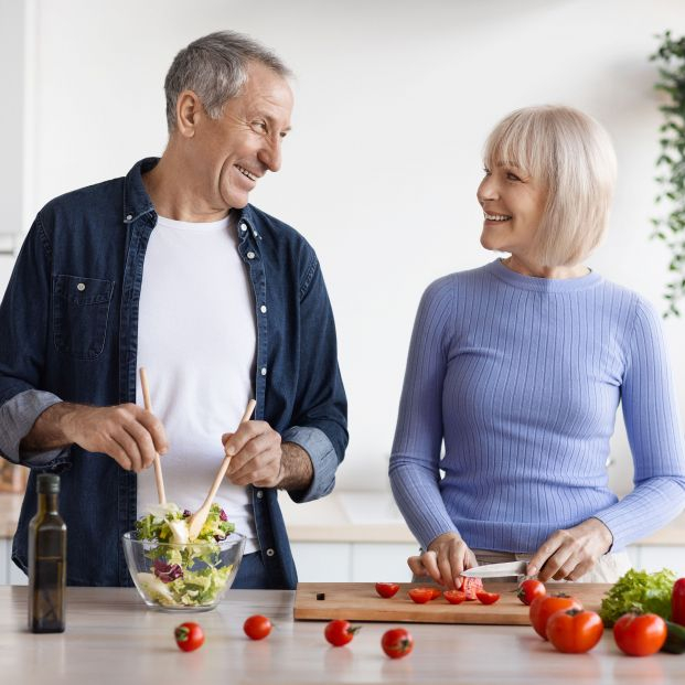 Los alimentos que no pueden faltar en nuestra dieta, según las nuevas recomendaciones de la AESAN. Foto: Bigstock Los alimentos que no pueden faltar en nuestra dieta, según las nuevas recomendaciones de la AESAN. Foto: Bigstock