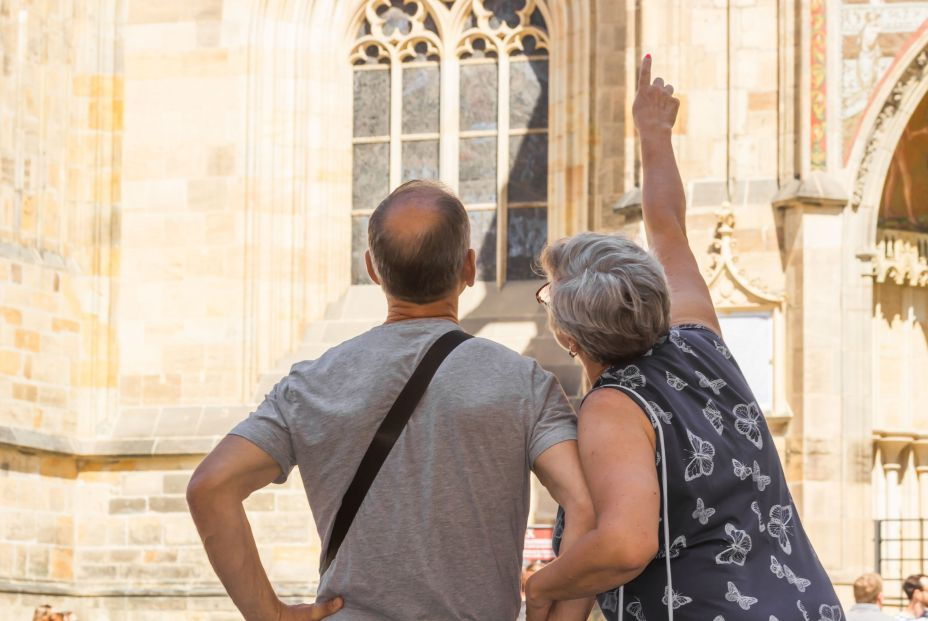 Los mayores de Alcorcón podrán disfrutar de un Servicio de Vacaciones hasta primavera. Foto: Bigstock