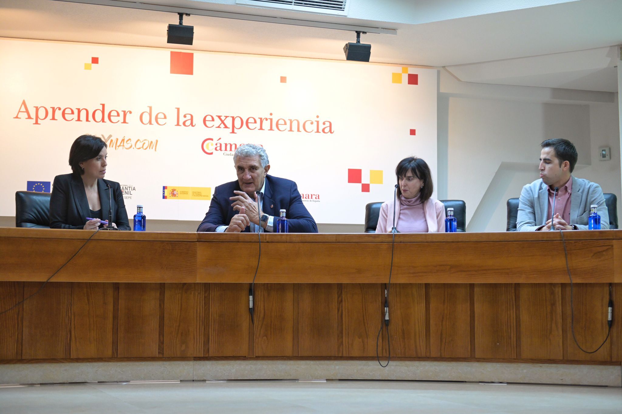 Romay, la Cámara de Ciudad Real y 65YMÁS, unidos en la campaña ‘Aprender de la Experiencia' Romay, la Cámara de Ciudad Real y 65YMÁS, unidos en la campaña ‘Aprender de la Experiencia'