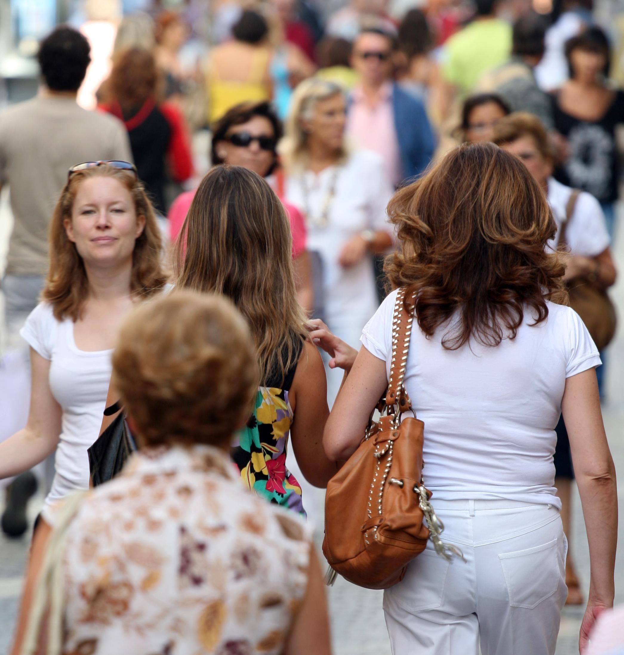 El paro sube en 60.800 personas en verano y España roza de nuevo los tres millones de desempleados