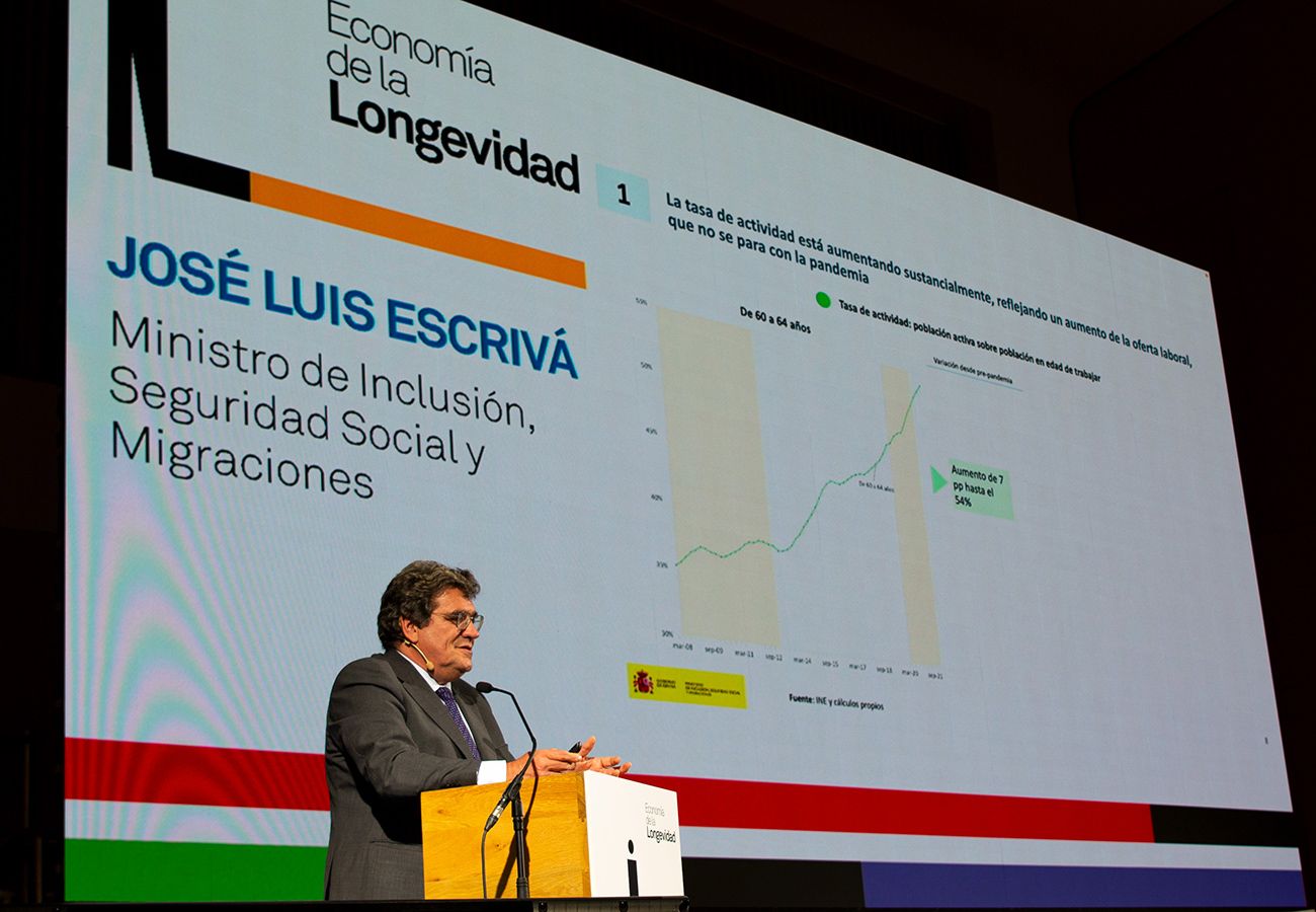 Escrivá: "Es un error pensar que las pensiones de los más jóvenes están en riesgo"