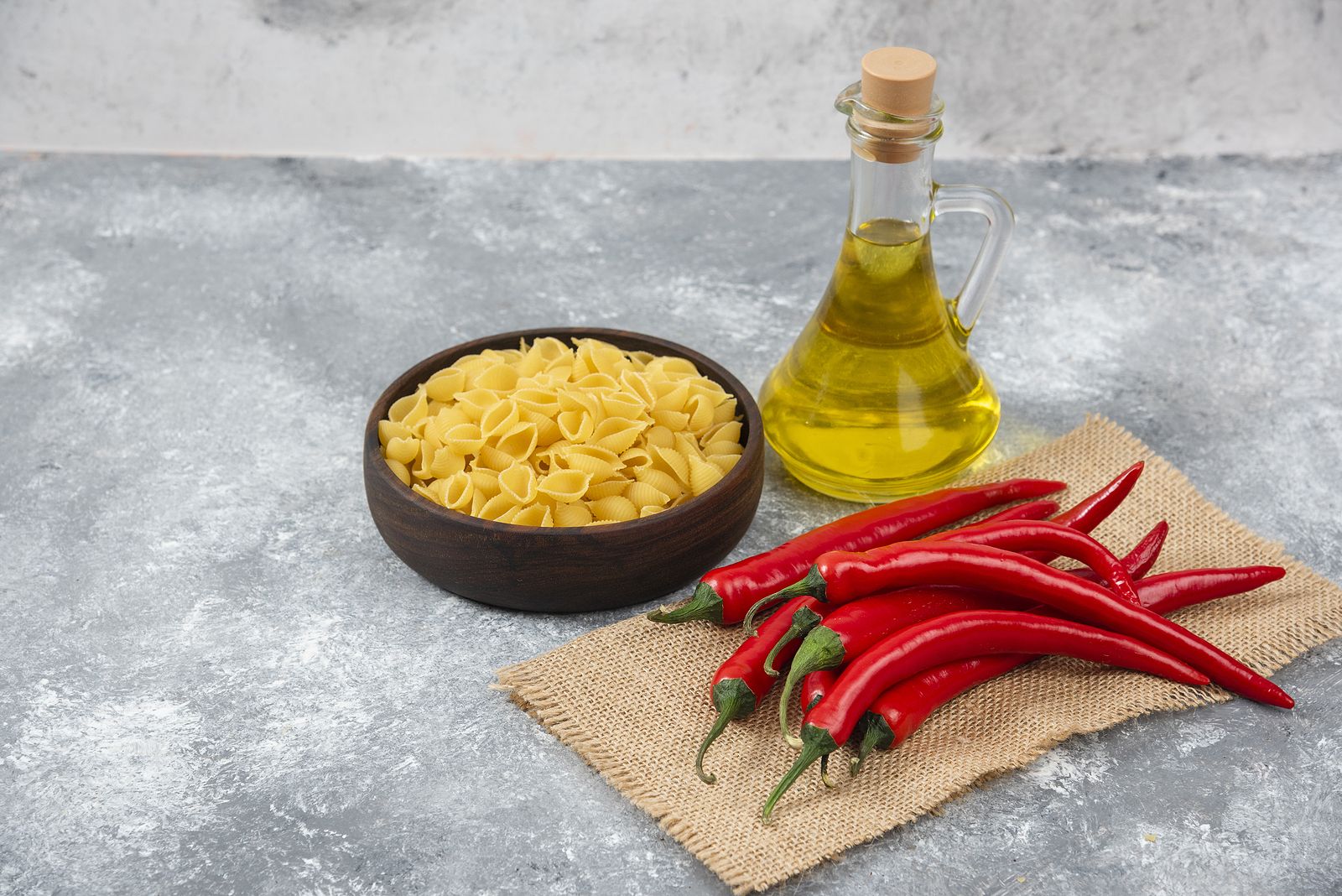 Prepara tu propio aceite picante para pizzas y ensaladas 