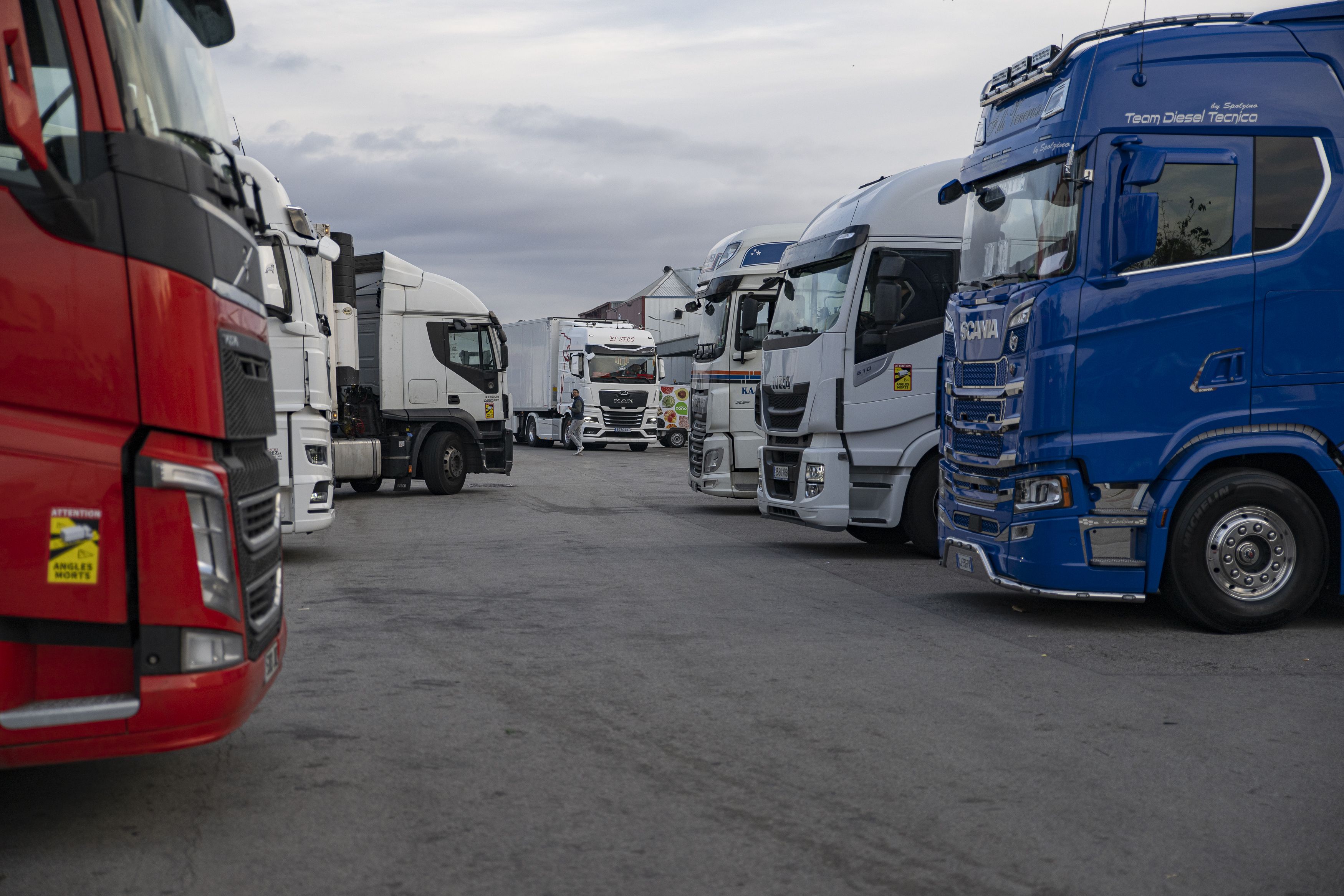 Normalidad en el primer día de paro de transportistas, con algún incidente menor esporádico