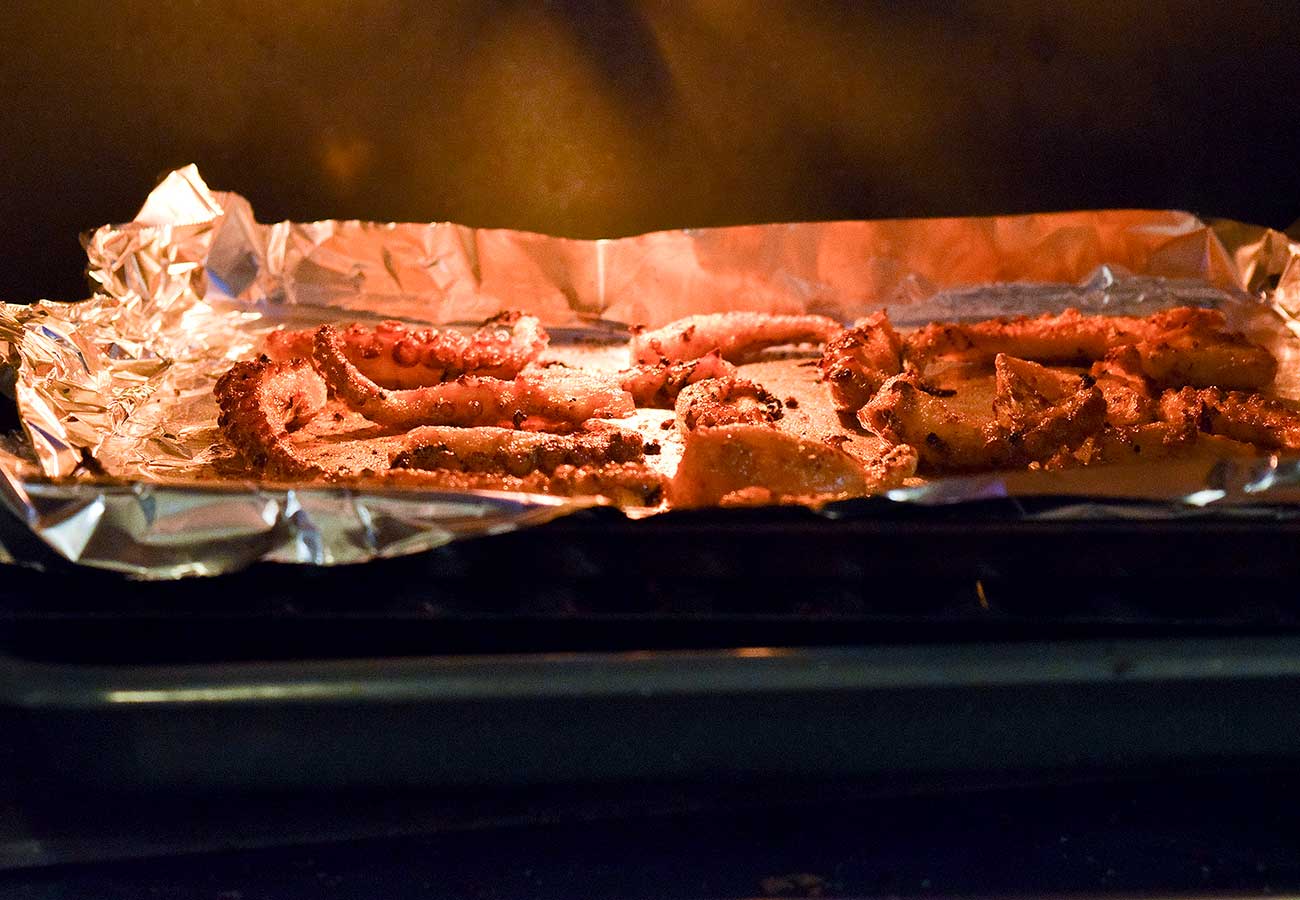 Los trucos para bordar el pulpo al horno tradicional del tapeo murciano. Foto: bigstock