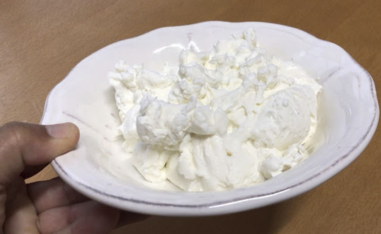 Cómo hacer queso fresco casero usando yogur: las recetas de cocina de Eloy Moral
