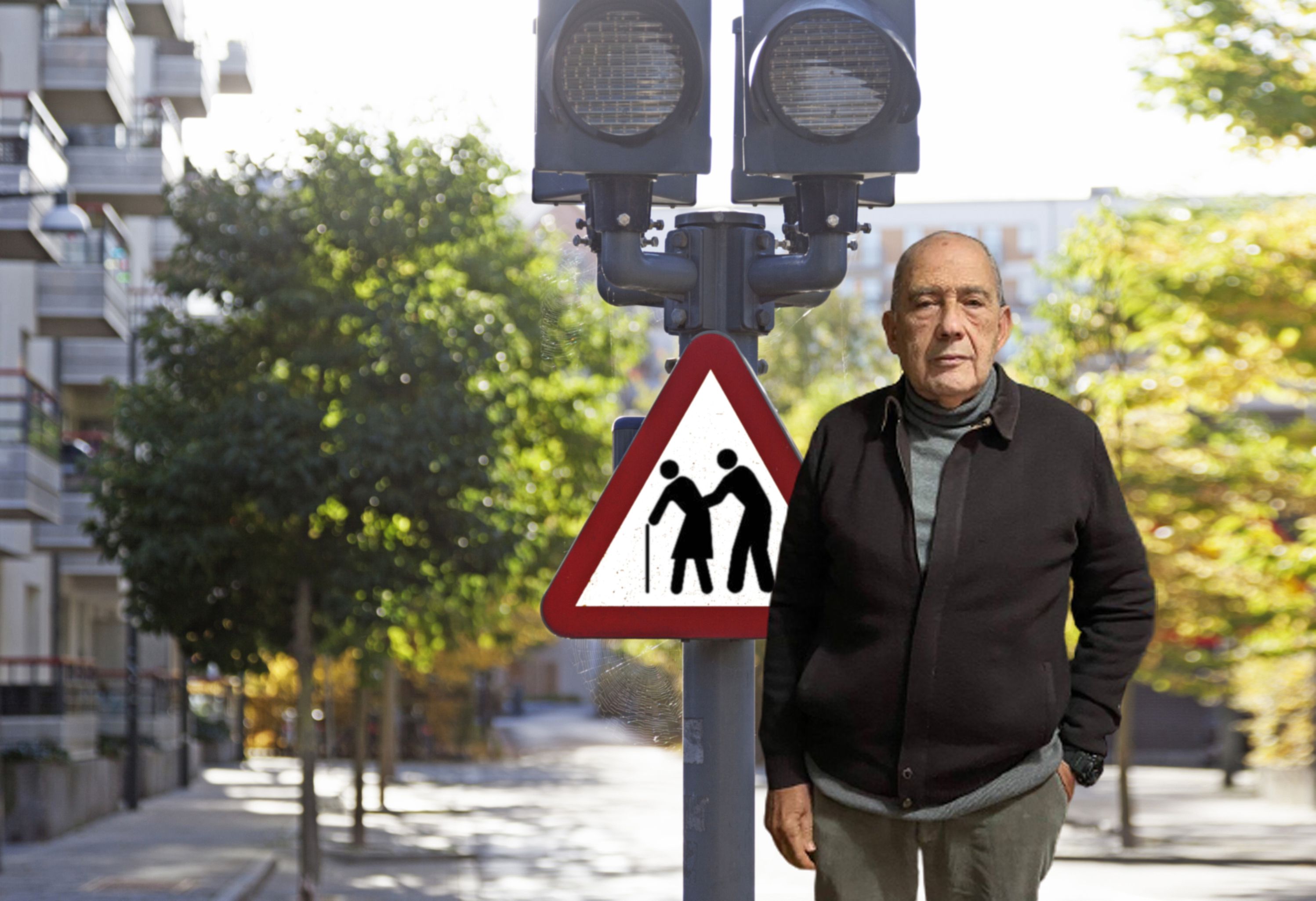 Carlos San Juan señal de tráfico edadista
