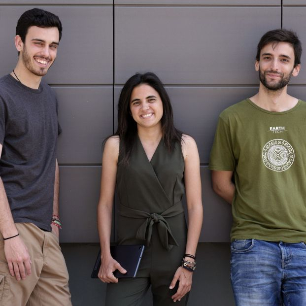 Gerard, Isabel, Adria. Una tablet para combatir la brecha digital en los mayores Foto: Bleta