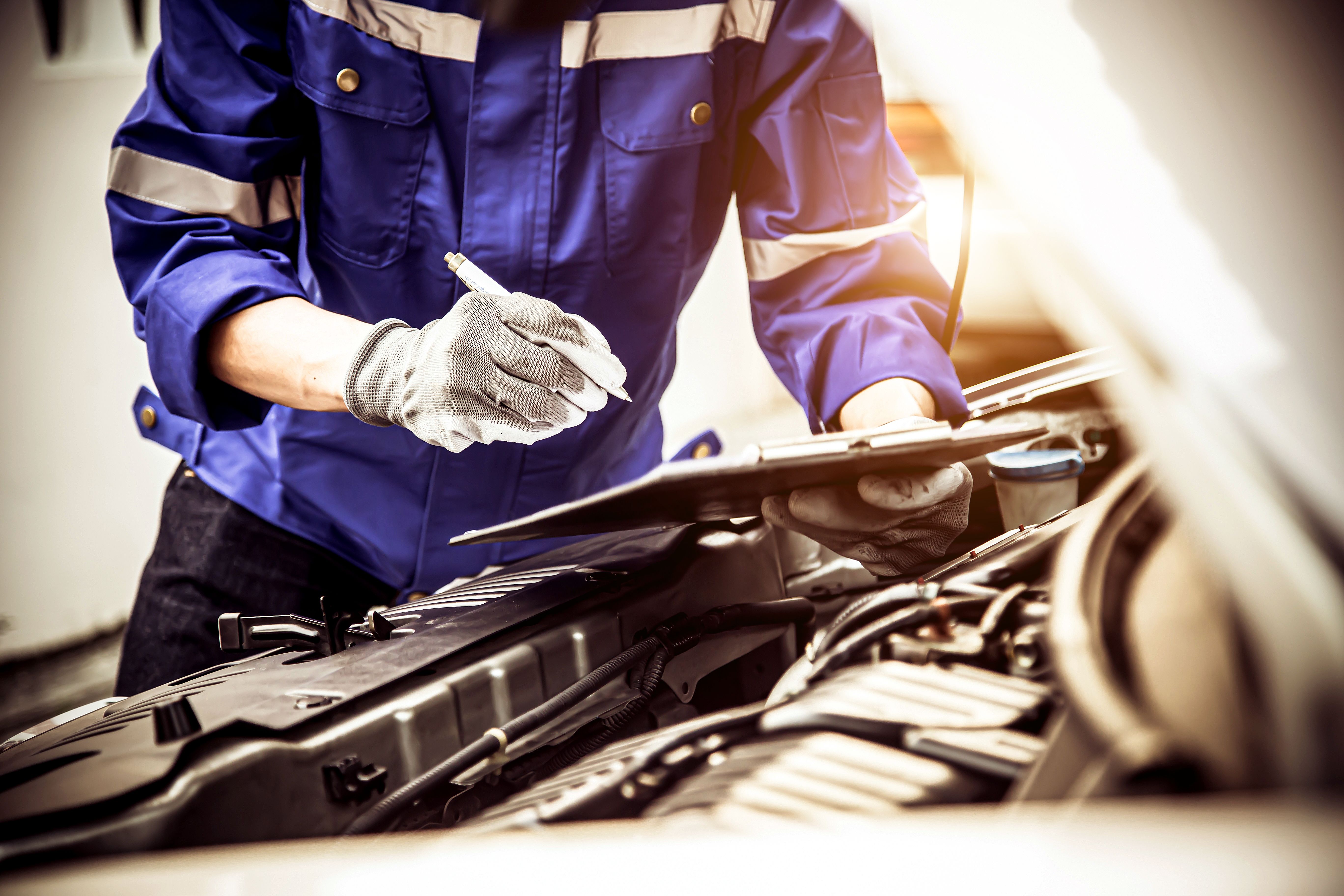 Consejos para que no te estafen al comprar un coche de segunda mano