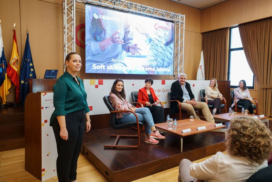 Carmen Luz Baso: “La ayuda del sénior es clave en el aprendizaje de los jóvenes en su primer empleo”