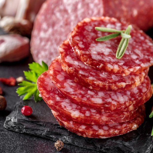 bigstock Traditional Smoked Salami Saus 460770051