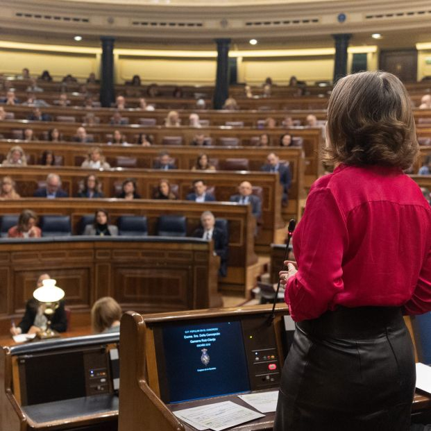 EuropaPress 4844625 portavoz parlamentaria pp congreso cuca gamarra interviene sesion plenaria EuropaPress 4844625 portavoz parlamentaria pp congreso cuca gamarra interviene sesion plenaria