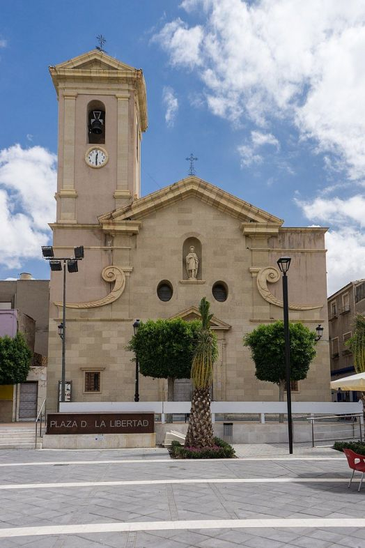 Parroquia de Santiago Apostol de Lorqui. Foto: Wikipedia
