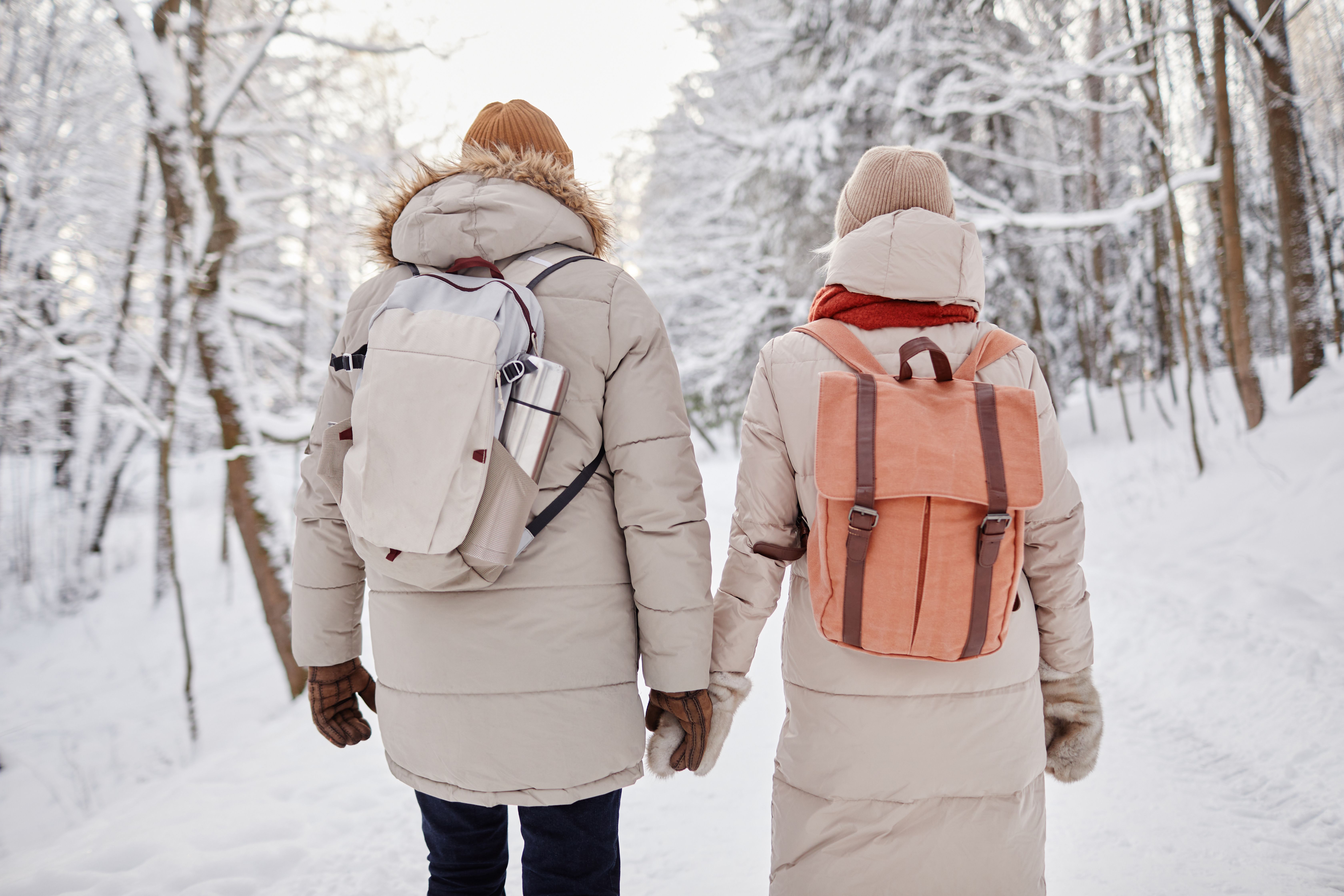 Estos son los beneficios de caminar por la nieve, según un nuevo estudio. Foto: Bigstock