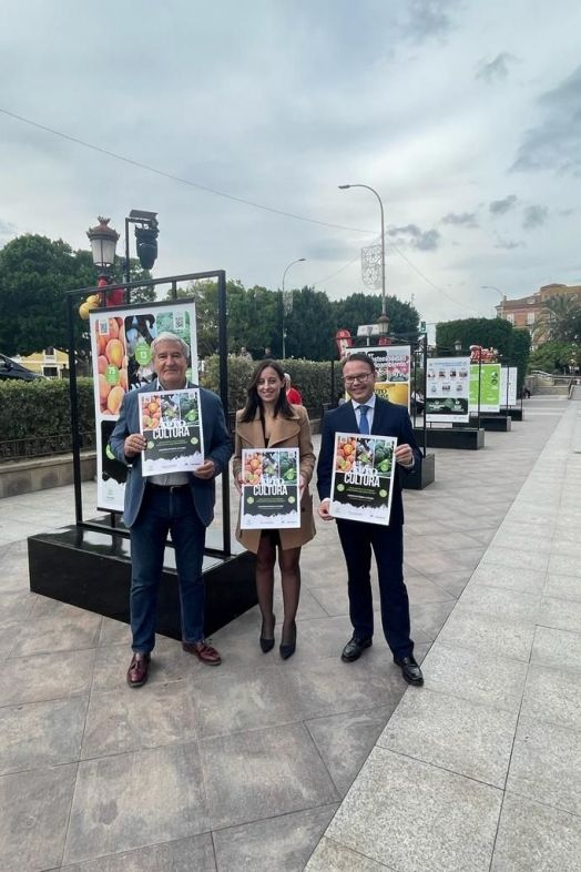  Inauguración de la exposición AgroCultura de FECOAM y CaixaBank en la Glorieta de España. Foto Europa Press