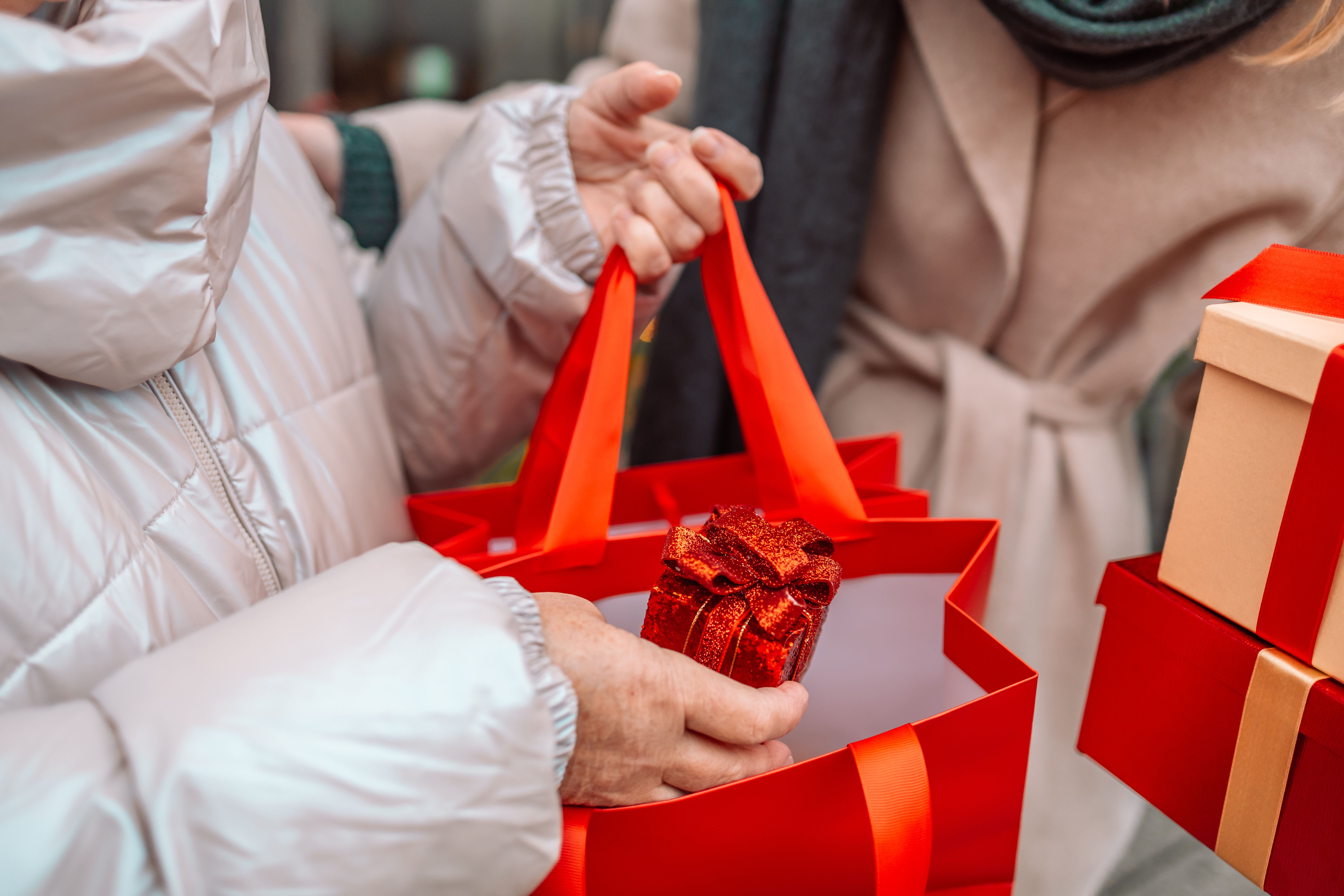 Los españoles se gastarán un 36% más en compras navideñas este año