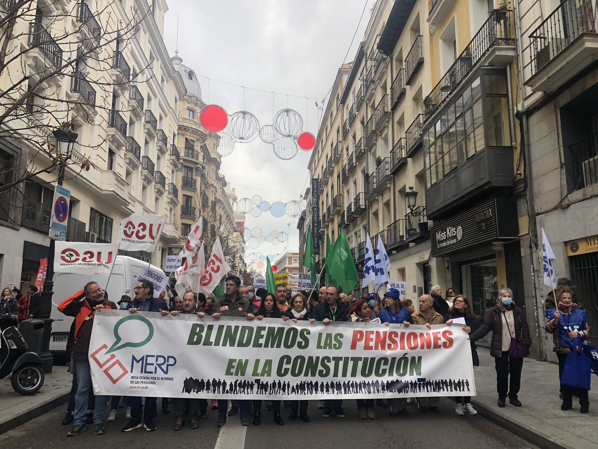 La defensa del blindaje de las pensiones toma la calle: "Es urgente protegerlas en la Constitución"