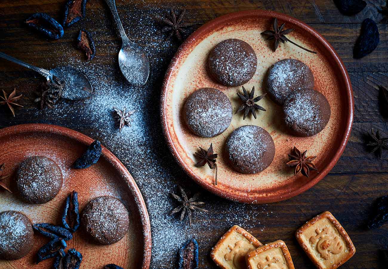 Galletas navideñas de chocolate. Foto: Bigstock