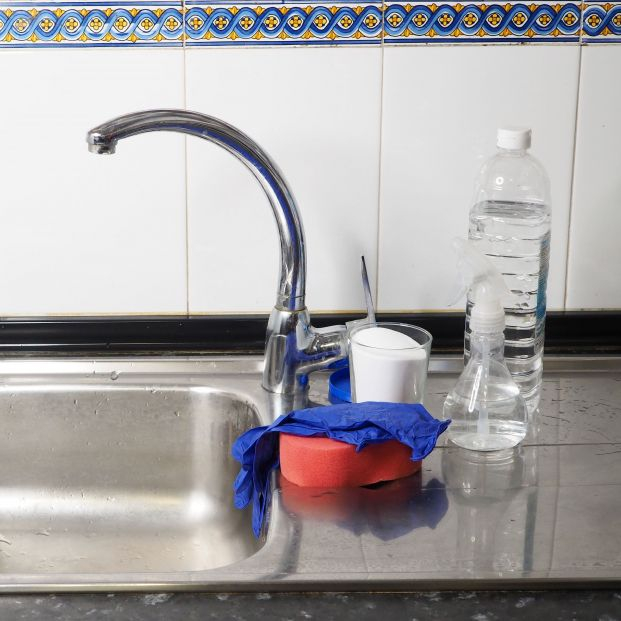 Toma nota de las cosas que nunca debes limpiar con vinagre. Foto: Bigstock