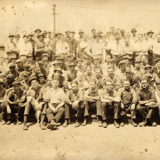 Trabajadores asturianos en la fábrica Spelter de West Virginia