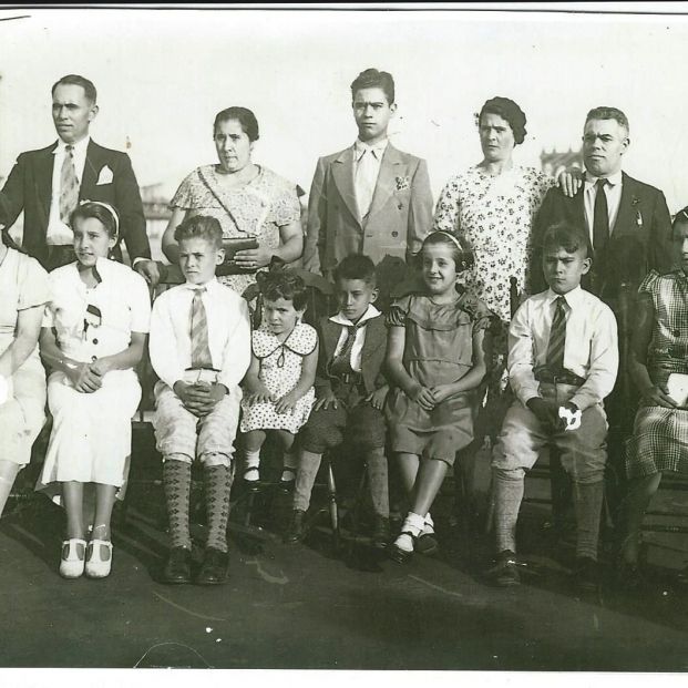 NuevaYork. Familia Rico con otra familia en la azotea del Lower East Side de Manhattan