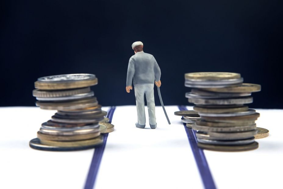 Retos pendientes para 2023: la segunda pata de la reforma de pensiones y la subida del SMI. Foto: Bigstock