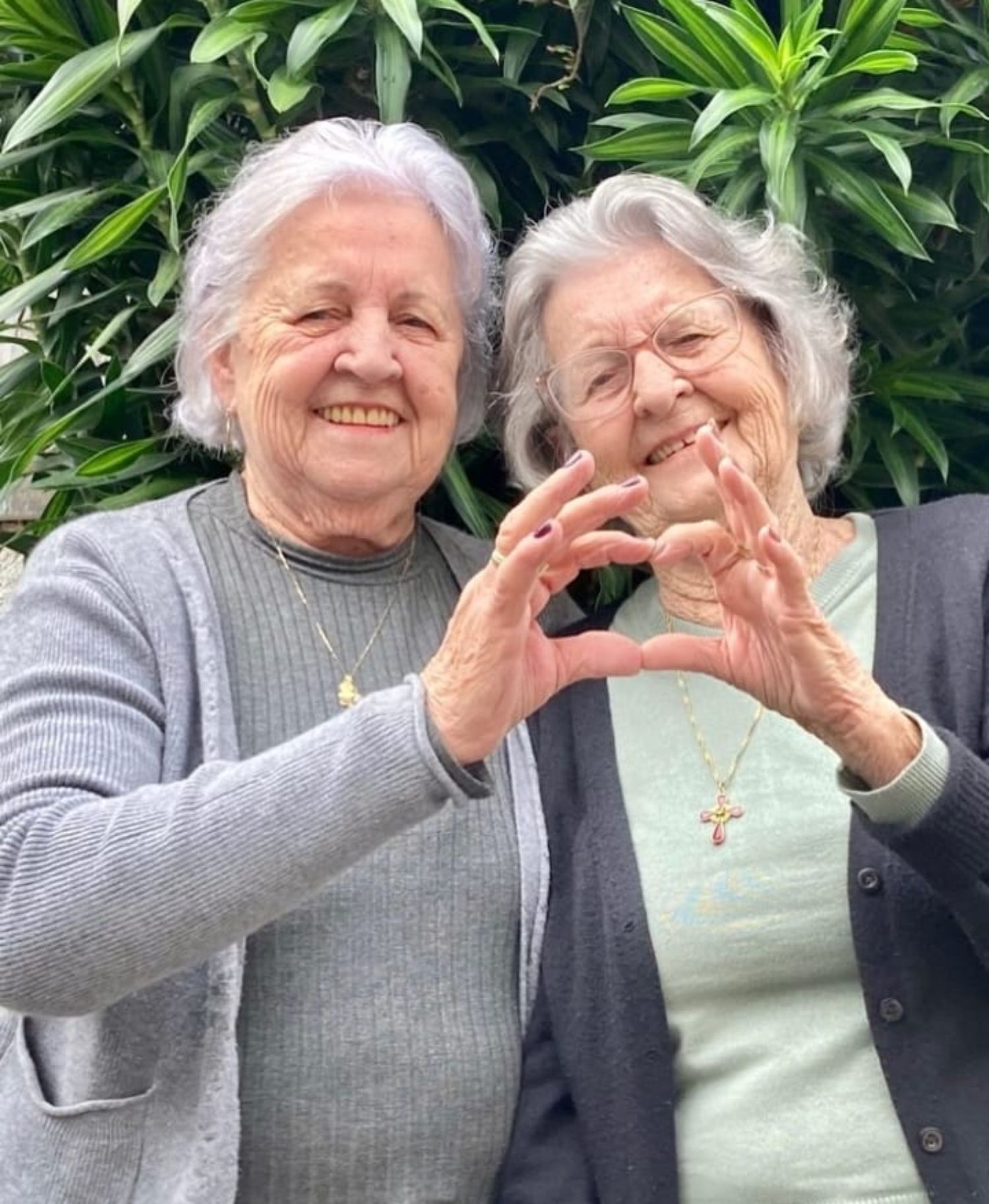 VÍDEO: Las hermanas de 81 y 84 años que triunfan en las redes compartiendo su humor y alegría. Foto: Instagram