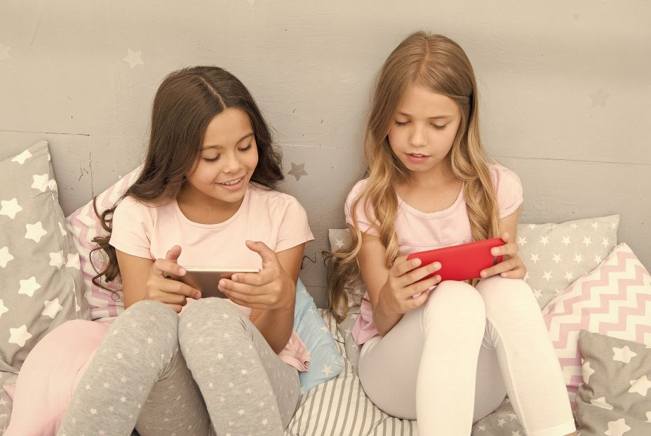 Casi el 20% de los niños españoles menores de 10 años ya tiene móvil, según un estudio Casi el 20% de los niños españoles menores de 10 años ya tiene móvil, según un estudio