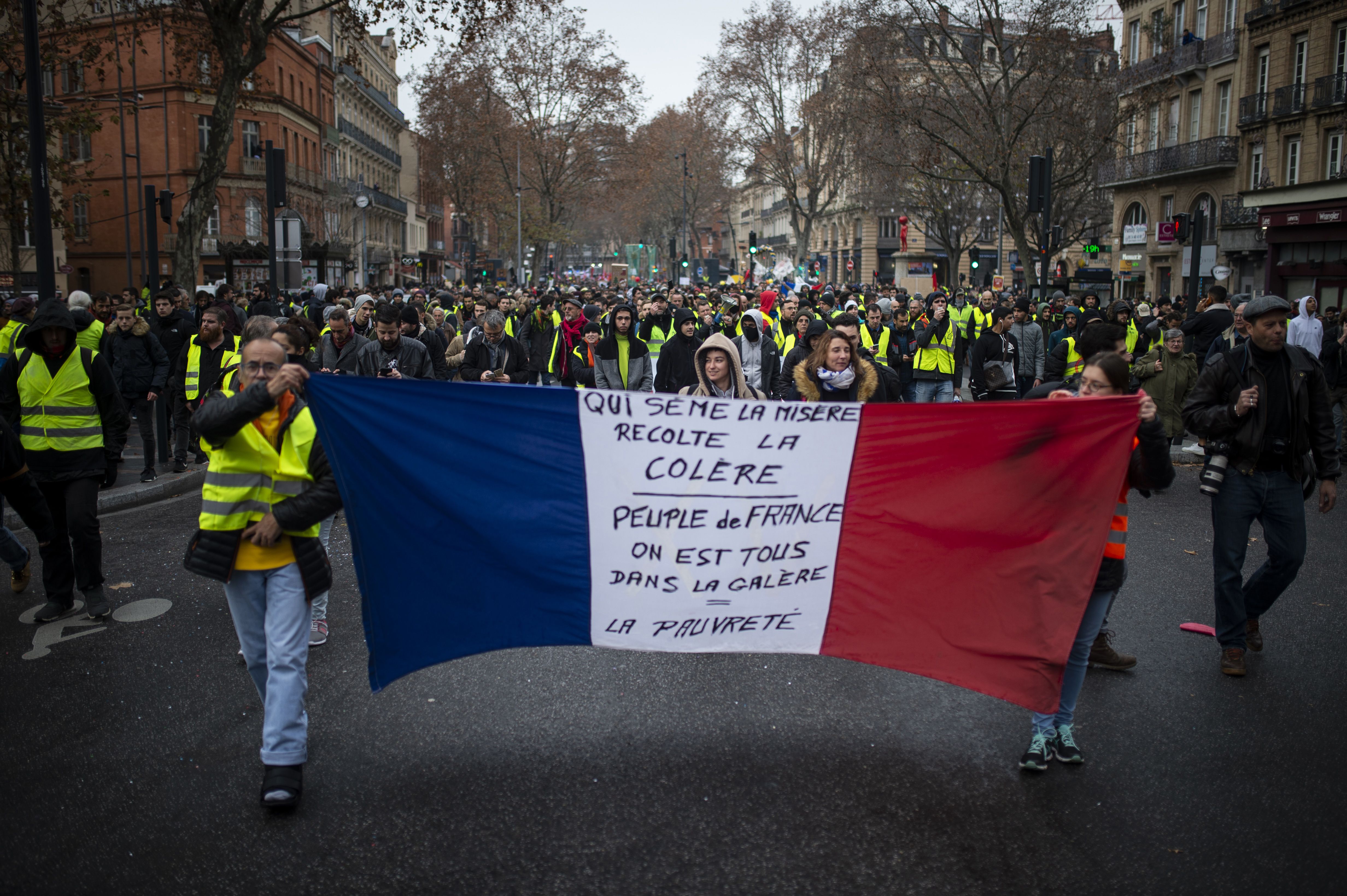 Apoyo a las movilizaciones contra la reforma de pensiones de Macron