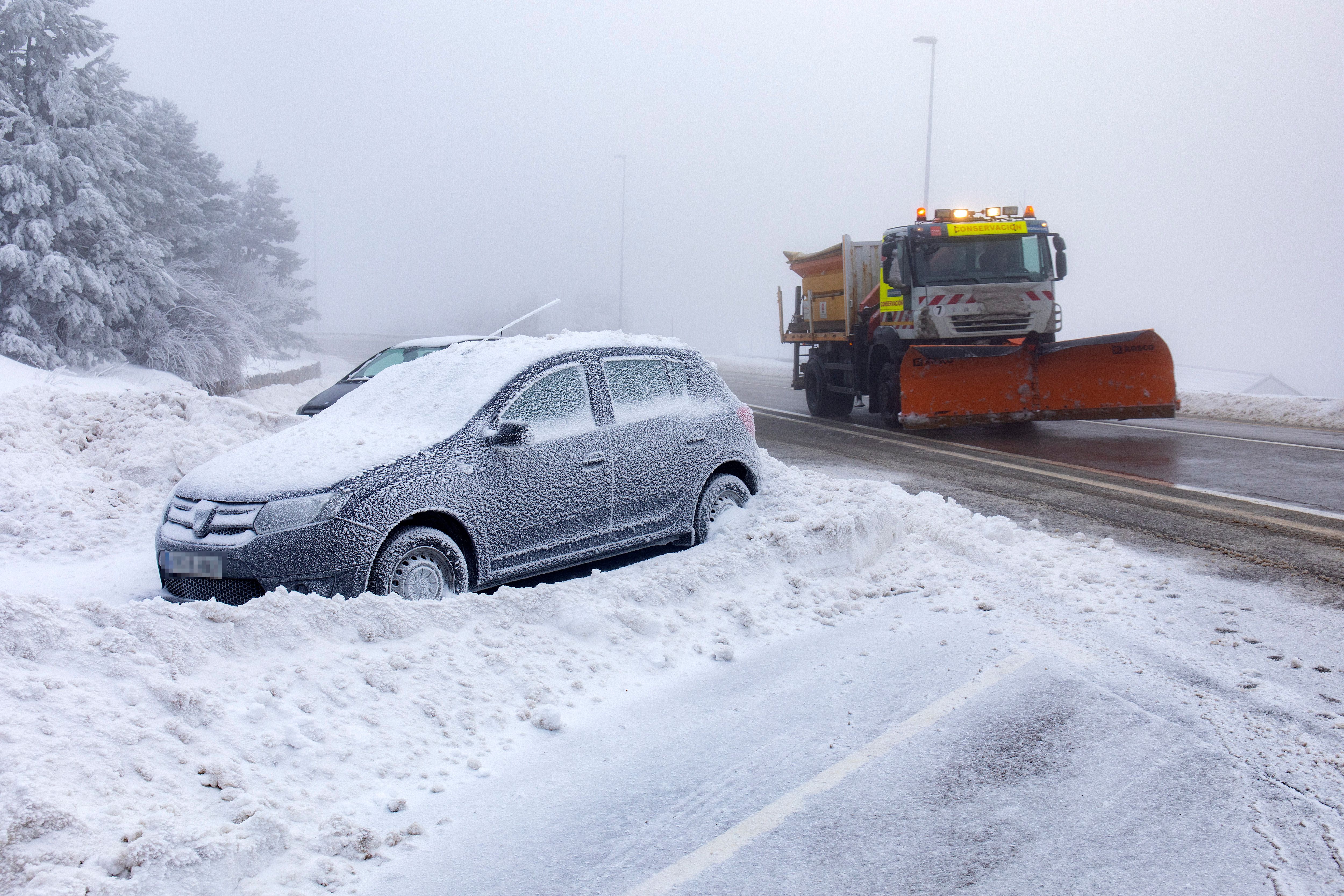 ¿A quién debes reclamar si la nieve te provoca daños materiales?