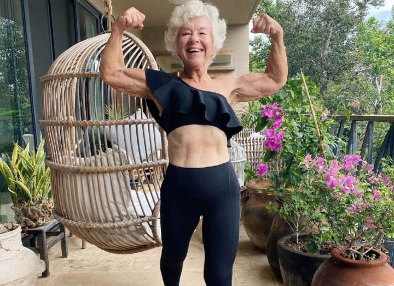 Joan, la 'influencer' fitness de 76 años que cambió su vida poniéndose en forma: "No soy la misma". Foto: Instagram