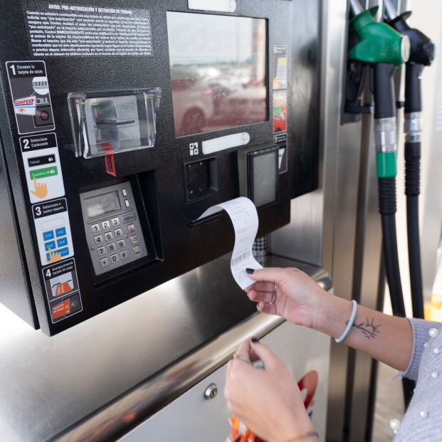 Así puedes averiguar cuál es el consumo real de tu coche. Foto: Europa Press