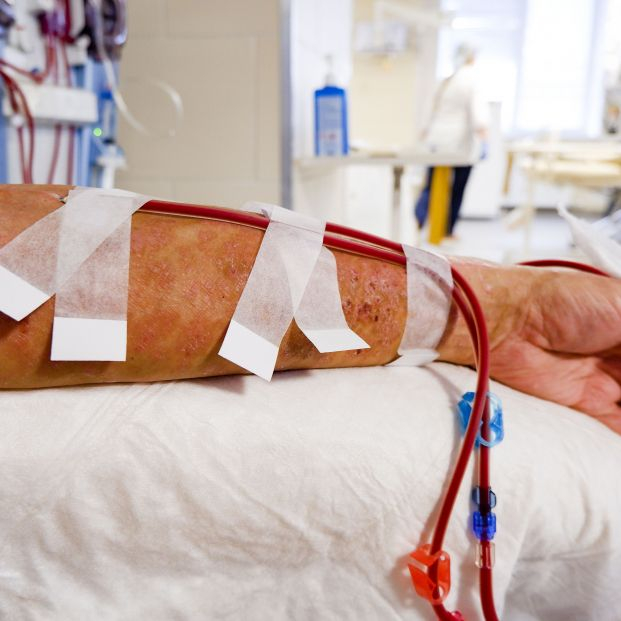 bigstock The Hand Of A Patient With A S 412040920