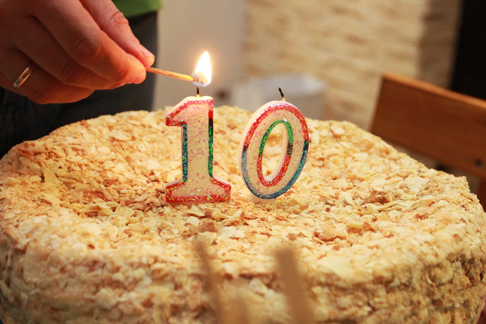 Un niño celebra su 10 cumpleaños, pero no acude nadie: "Me dio mucha penita ver a mi niño solito". Foto: Bigstock