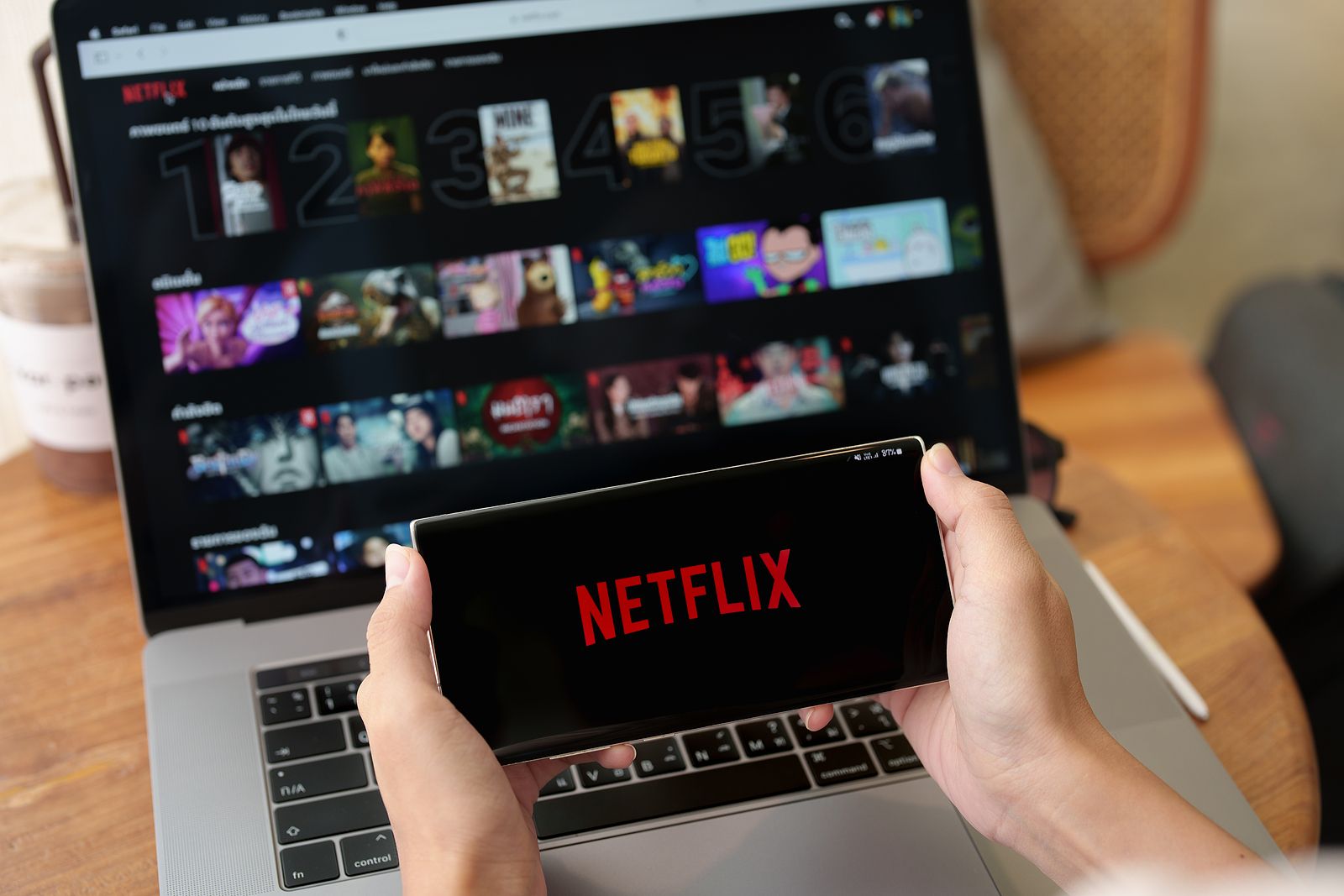 La OCU pide a Netflix la modificación de las cuentas compartidas