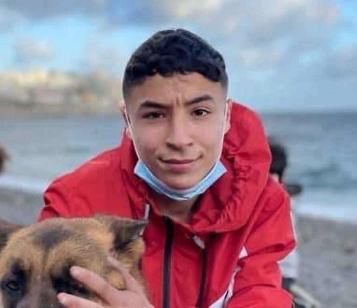 Hallan el cadáver del joven de 17 años desaparecido en Ceuta Hallan el cadáver del joven de 17 años desaparecido en Ceuta