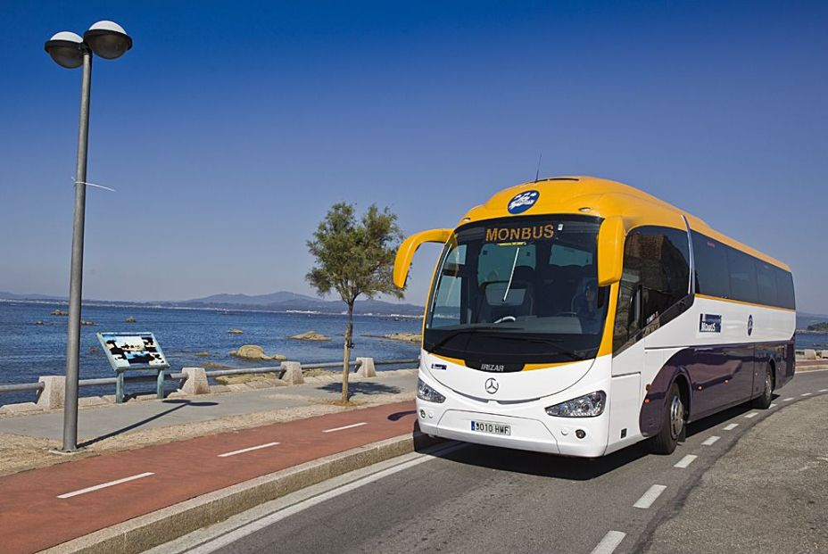 Monbus en las Rías Baixas (Galicia, España)