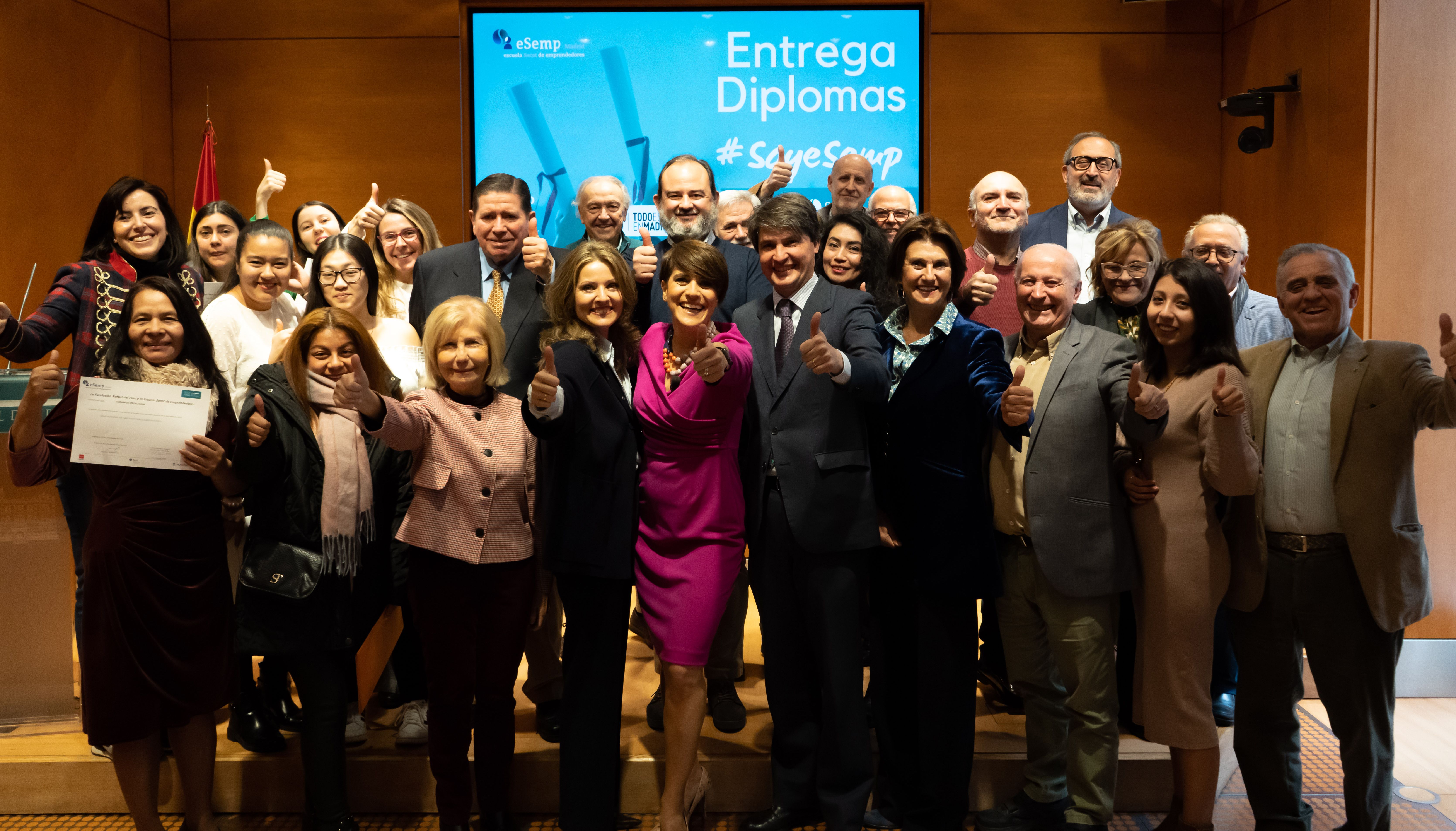 SECOT celebra la clausura de sus cursos eSemp: "Los sénior seguimos siendo útiles"