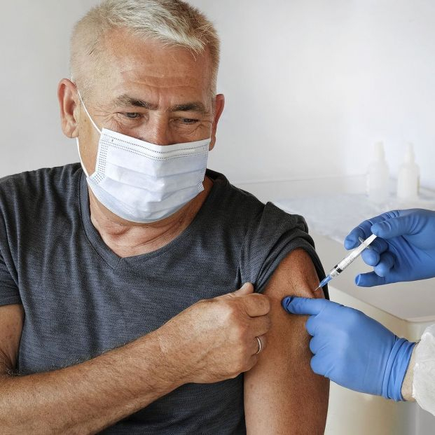 La EMA apunta que la vacunación contra el Covid podría ser anual