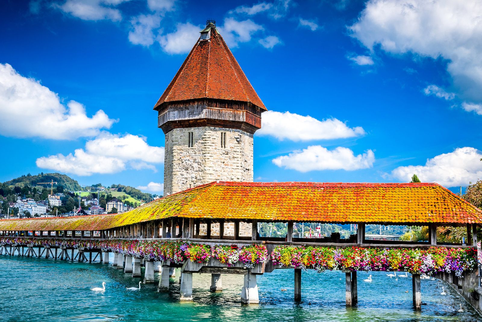 Lucerna, conoce la ciudad con un de los puentes techados más antiguos de Europa