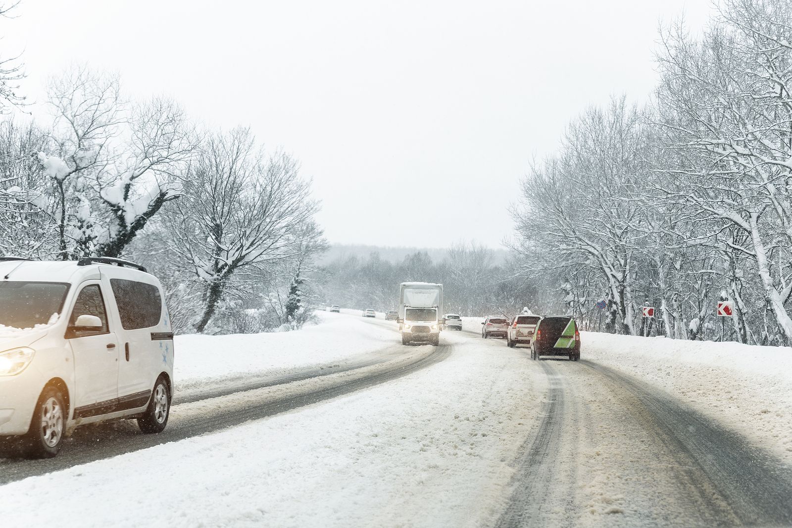 La DGT pide consultar el pronóstico del tiempo y el estado de vías ante las nevadas