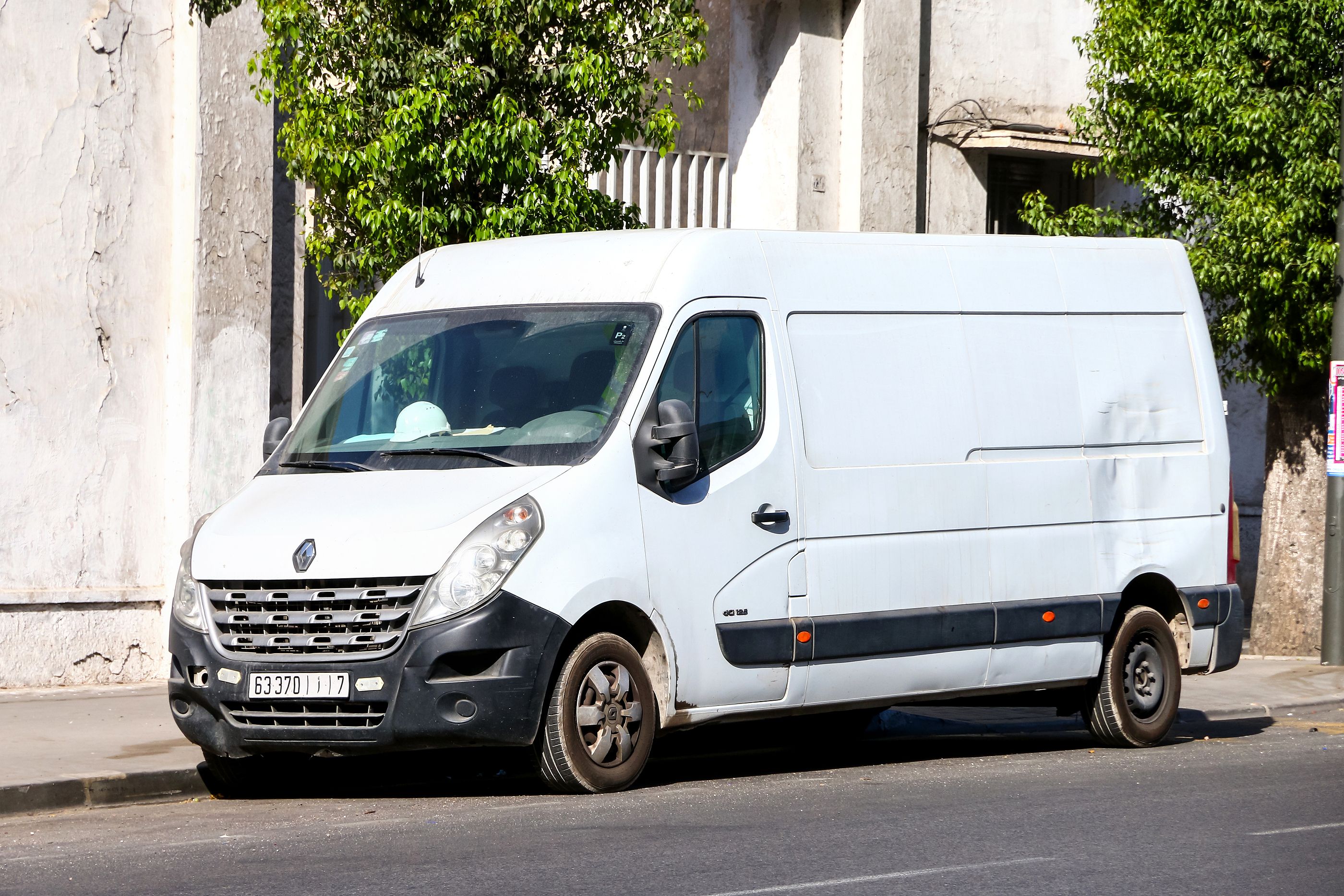 Así son las furgonetas de la DGT con un radar para multar